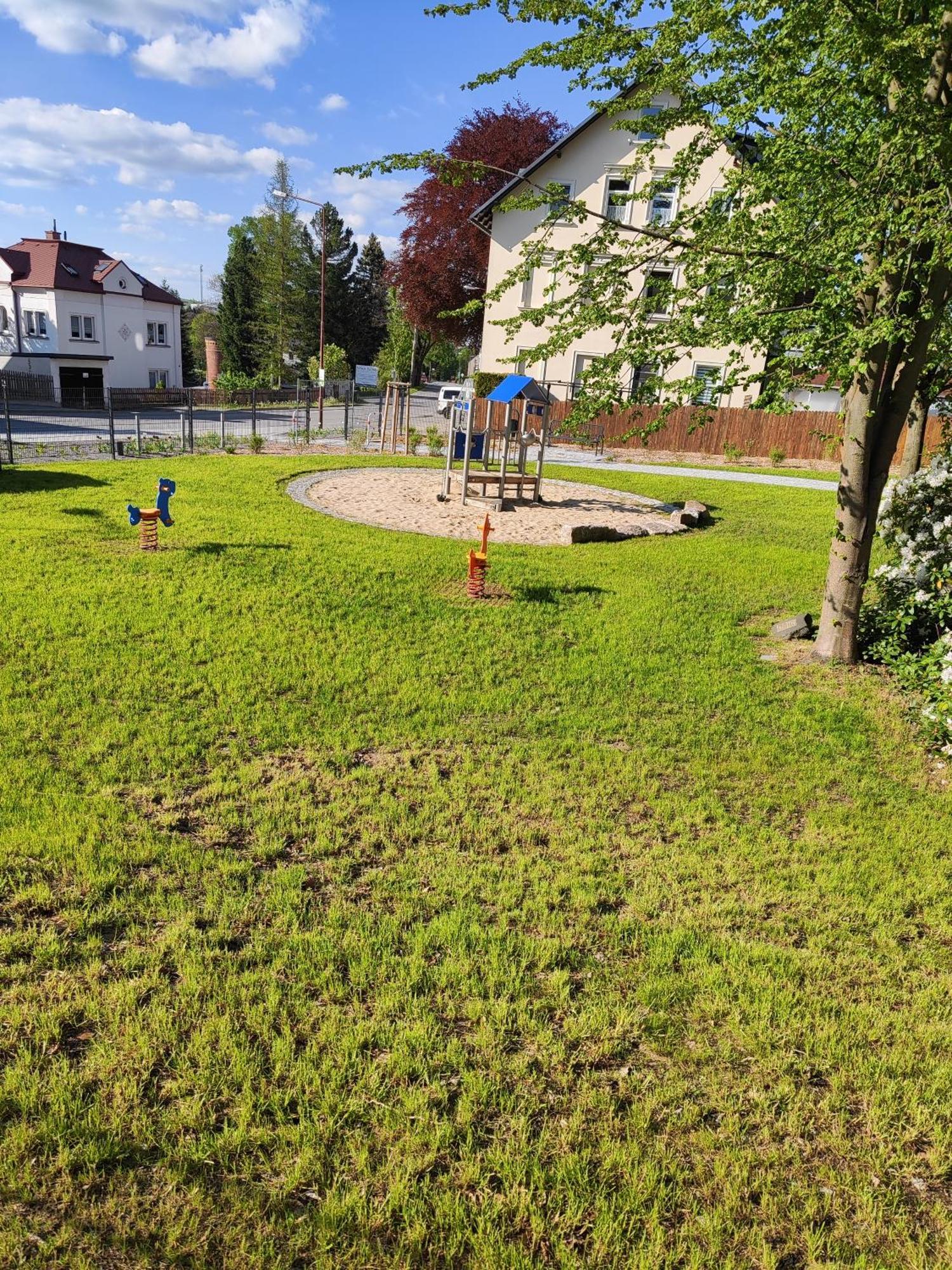 Ferienwohnungen An Der Fichtelbergbahn Cranzahl Exterior photo